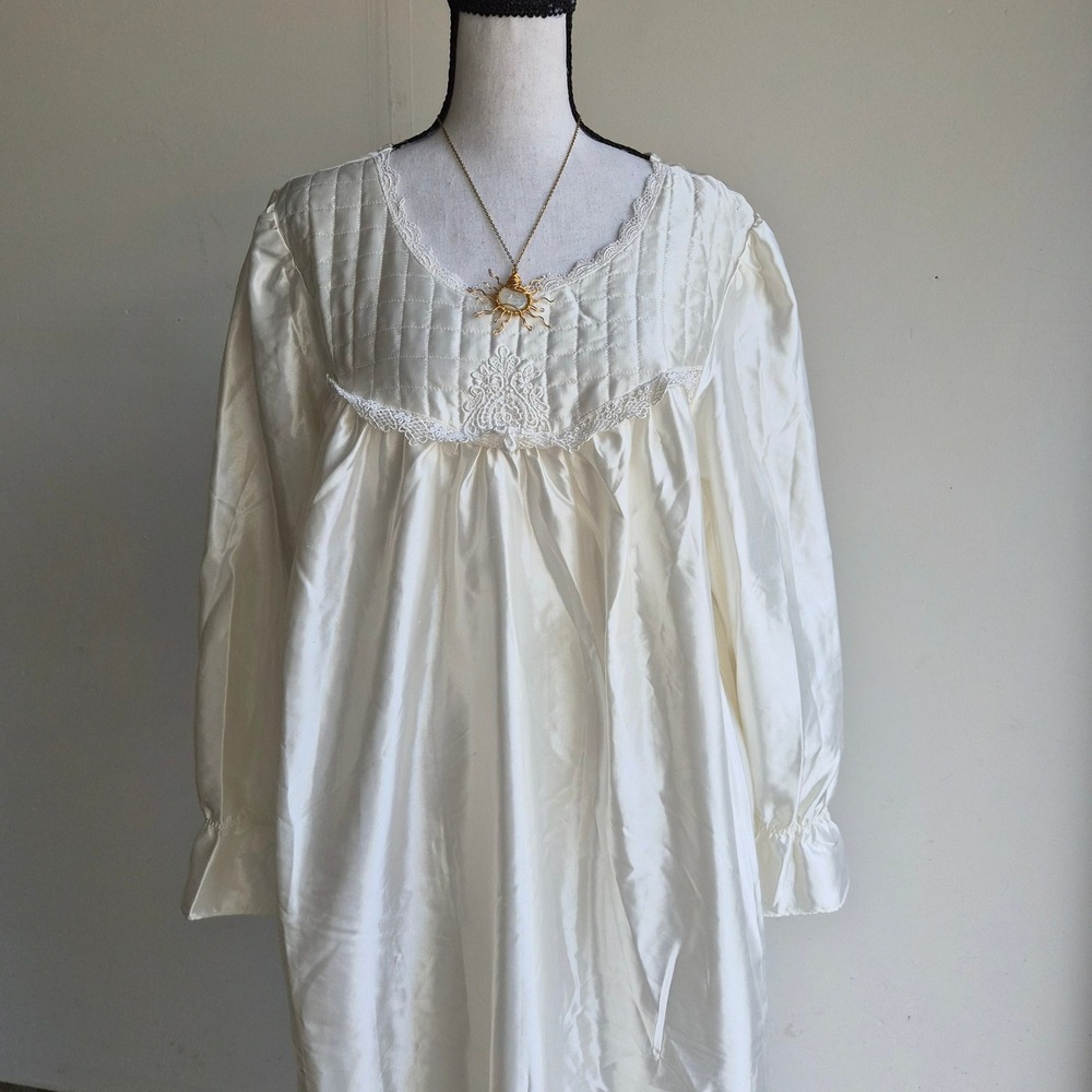 Vintage Intimate Moods Nightgown Womens‎ Medium Coquette Grandmacore Cottagecore